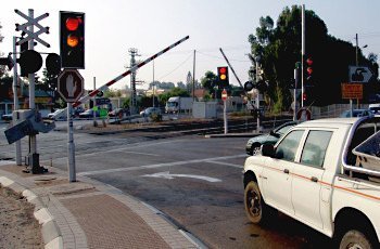 מתי יוכלו כלי הרכב שלפניך להמשיך בנסיעתם?