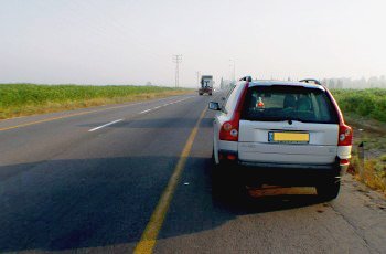 היכן תעמיד את רכבך לאחר ירידה לשול הדרך בעת הצורך?